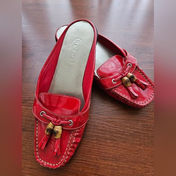 Talbots Slip On Loafers Women's Size 6 Patent Leather Cherry Red Shoes EUC - Picture 2 of 6